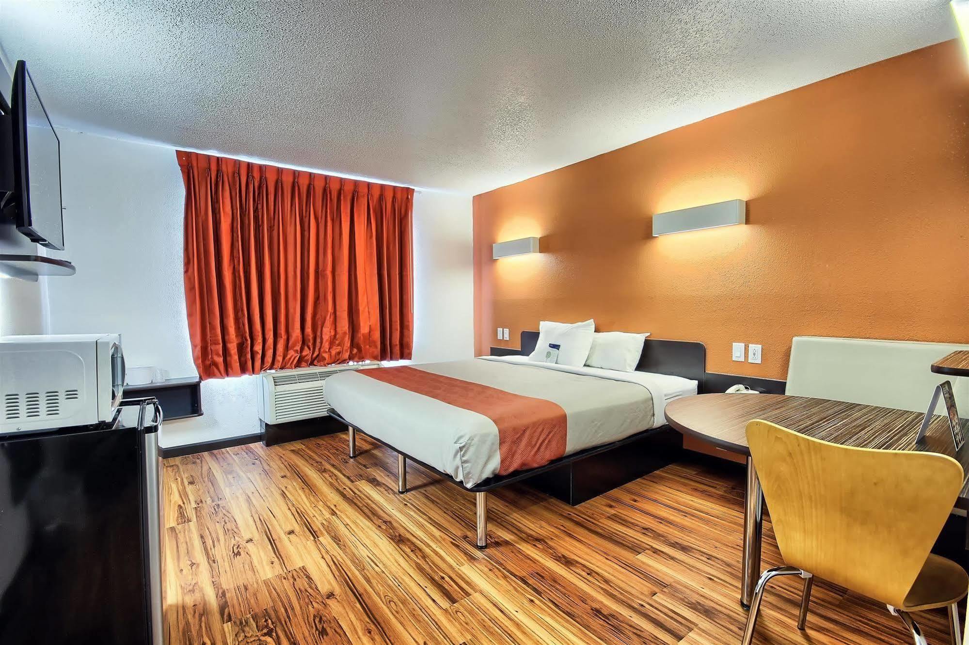 Motel 6-Columbus, Oh - West Exteriör bild